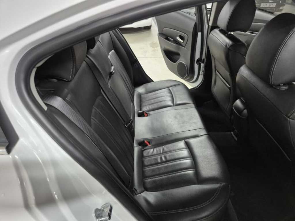 Chevrolet Cruise - Vista 8