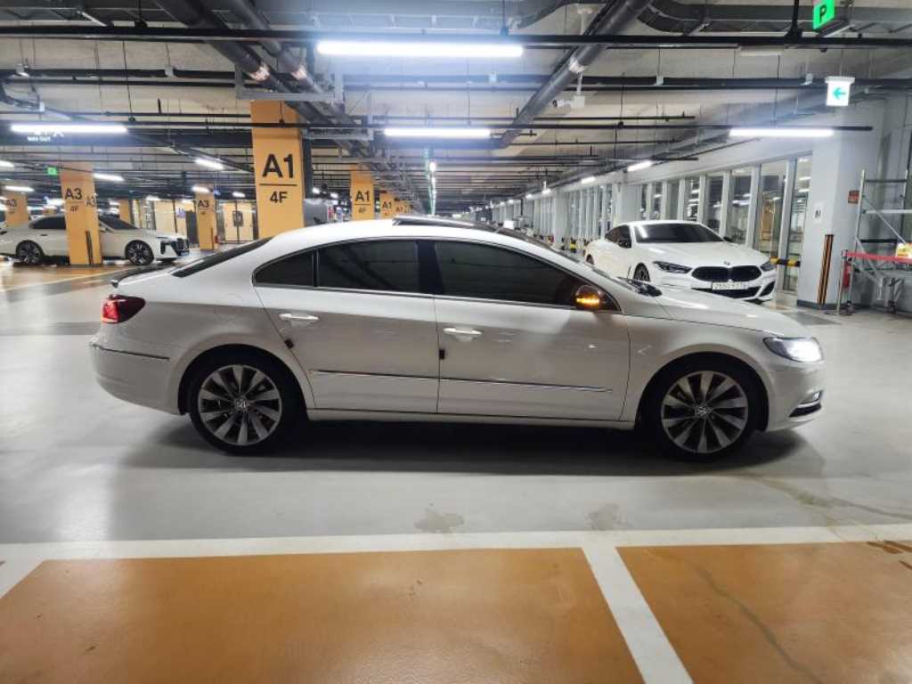 Volkswagen CC - Vista 5