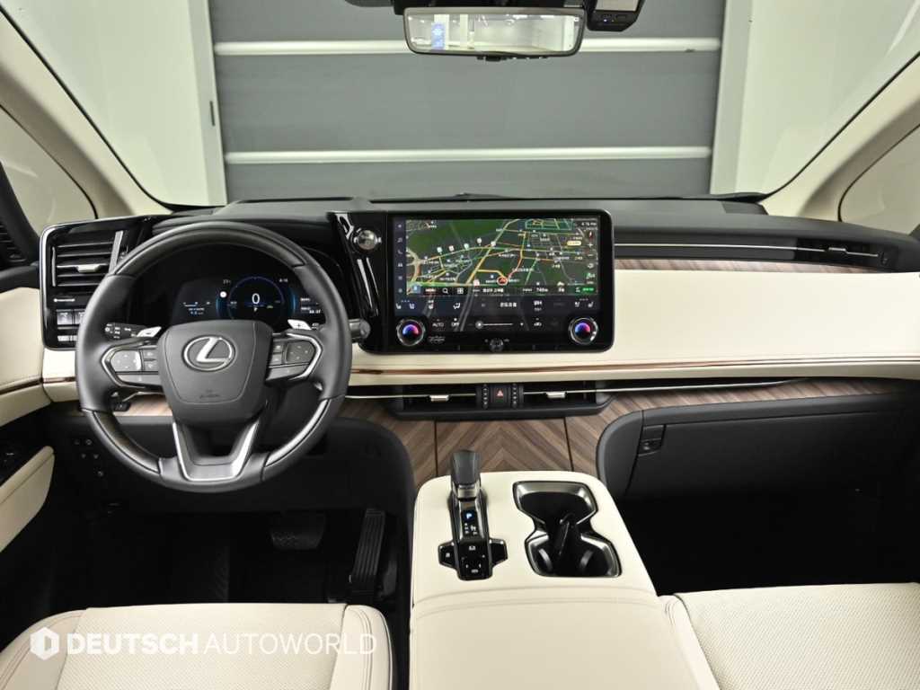 Lexus LM - Vista 7