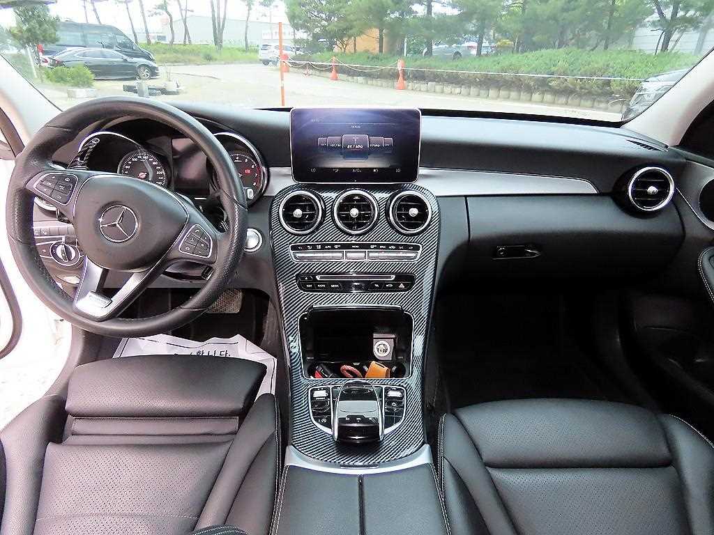 Mercedes Benz C Class - Vista 7