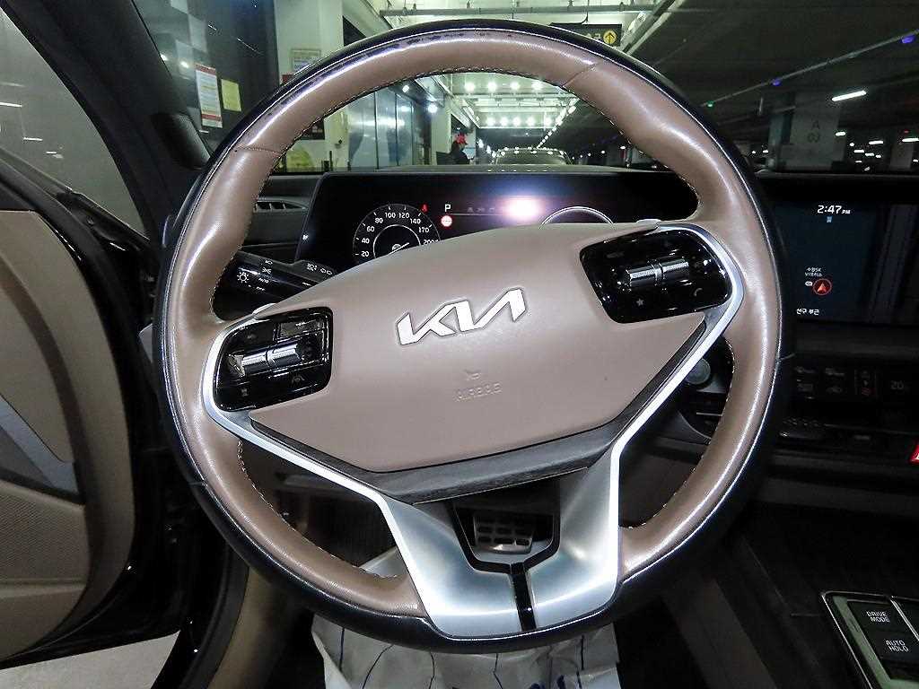 KIA K8 - Vista 8