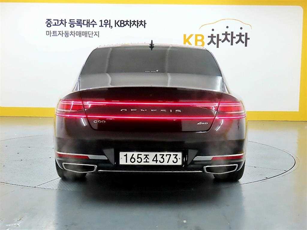Genesis G90 - Vista 3