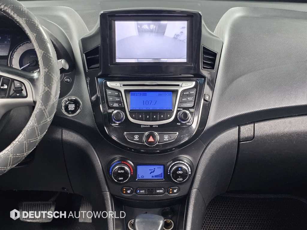 HYUNDAI Accent 2014 Blanco - Importación desde Corea - HF Imports Iquique - Foto 14