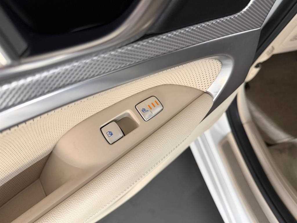 Genesis G70 2022 Blanco - Importación desde Corea - HF Imports Iquique - Foto 18
