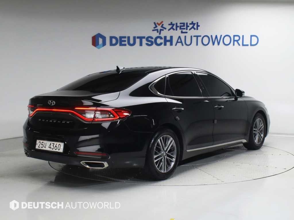 HYUNDAI Grandeur - Vista 3