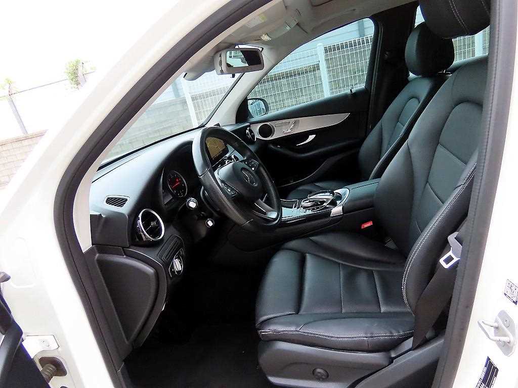 Mercedes Benz GLC Class - Vista 5