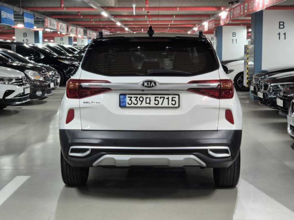 KIA Seltos - Vista 4