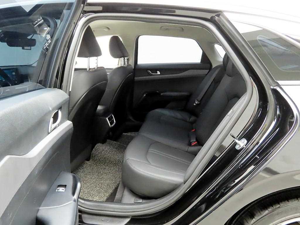 KIA K5 2020 Negro - Importación desde Corea - HF Imports Iquique - Foto 13