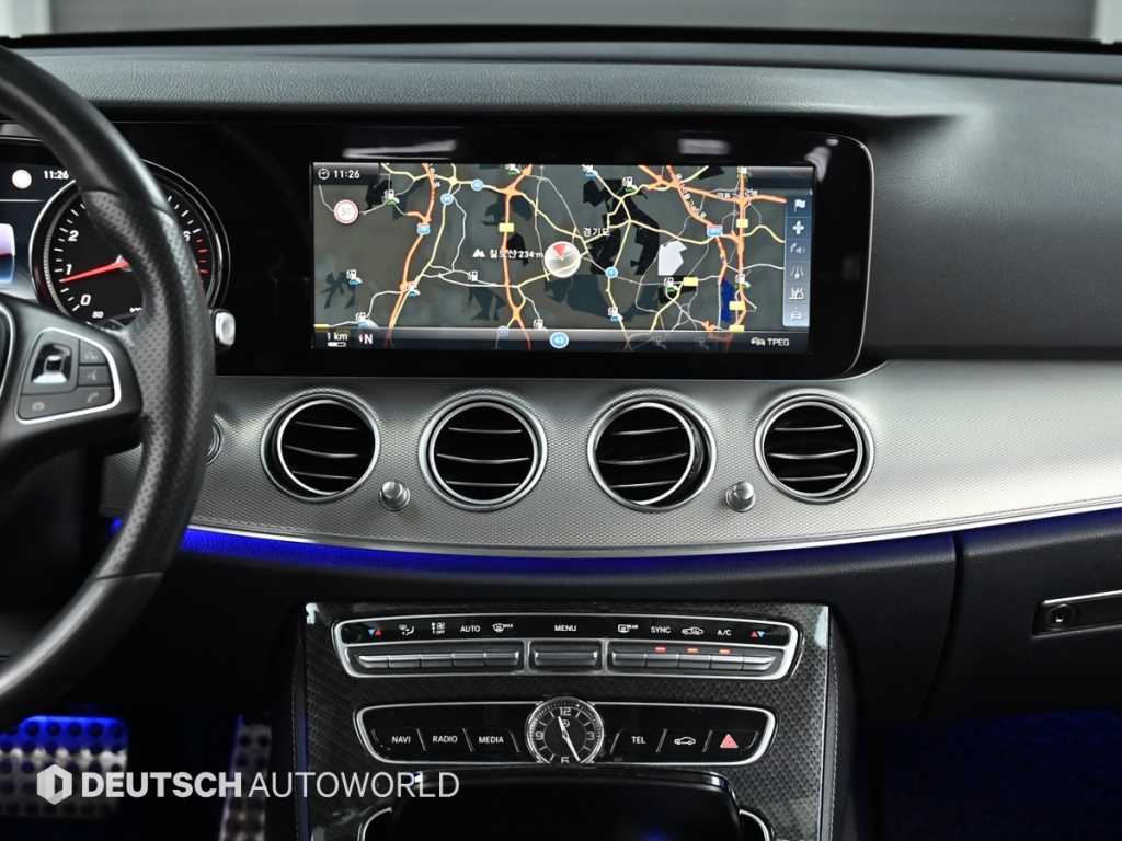 Mercedes Benz E class 2017 Gris - Importación desde Corea - HF Imports Iquique - Foto 14