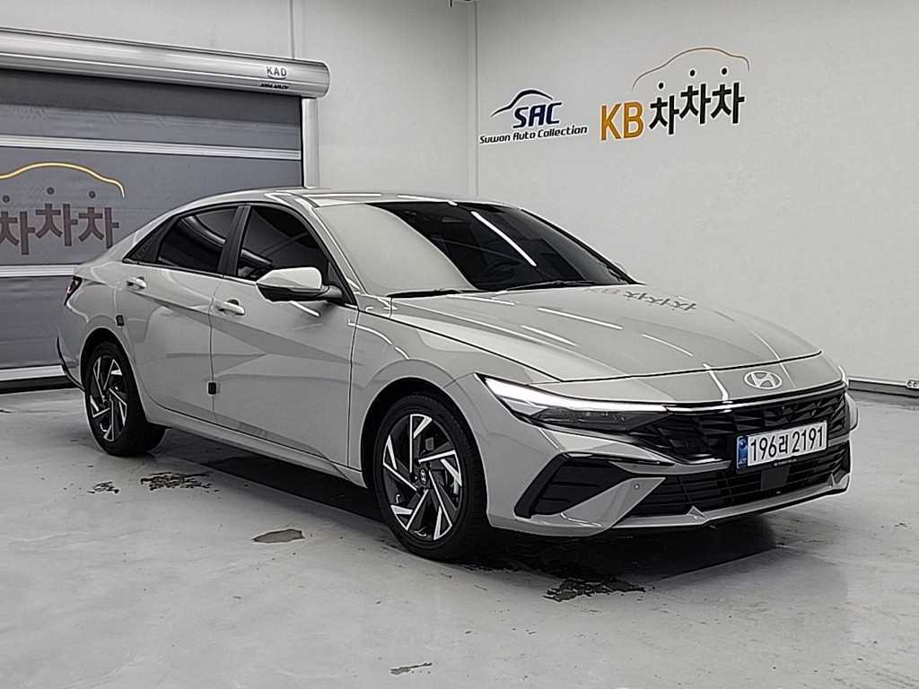 HYUNDAI Avante - Vista 4