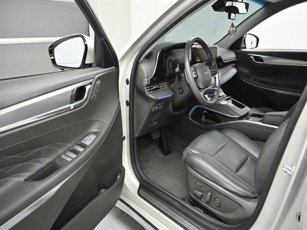 HYUNDAI Grandeur - Vista 11