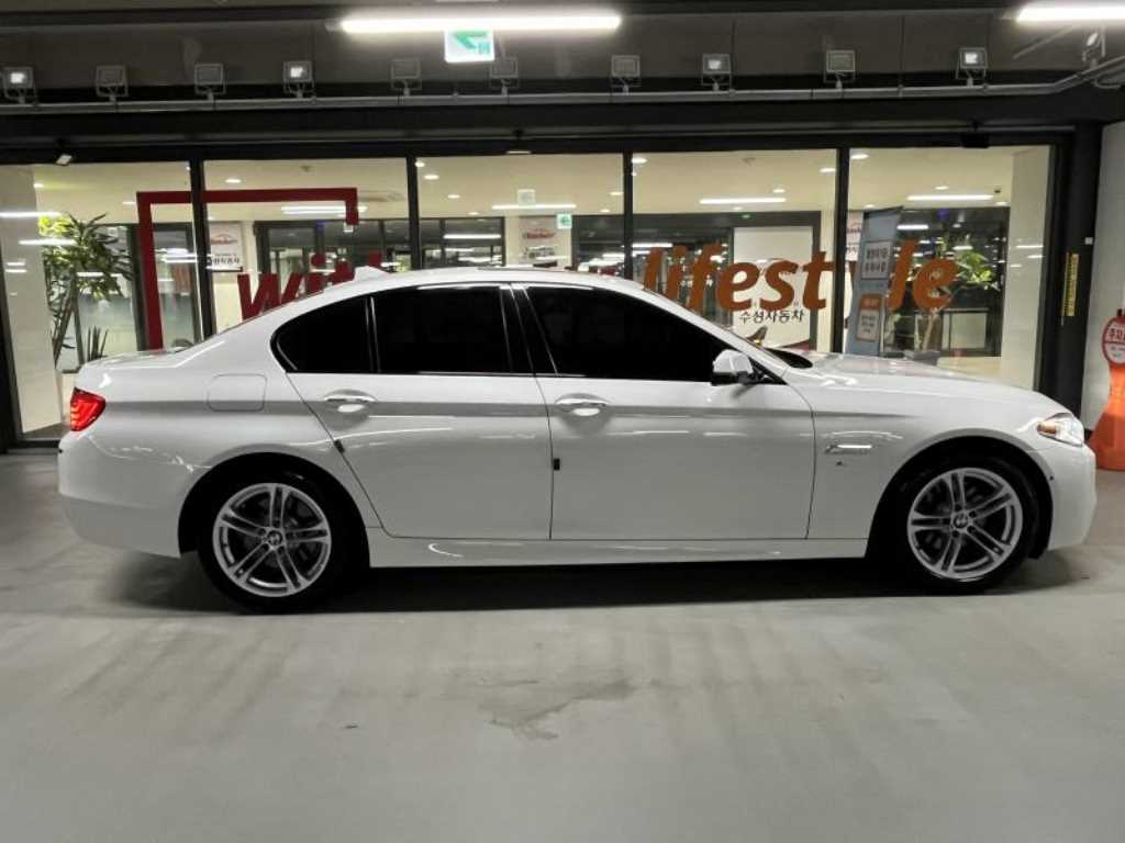 BMW 5 Series - Vista 3