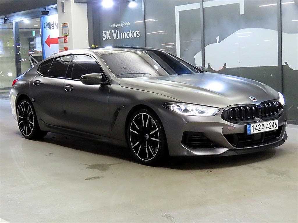 BMW 8 Series 2023 Negro - Importación desde Corea - HF Imports Iquique - Foto 1