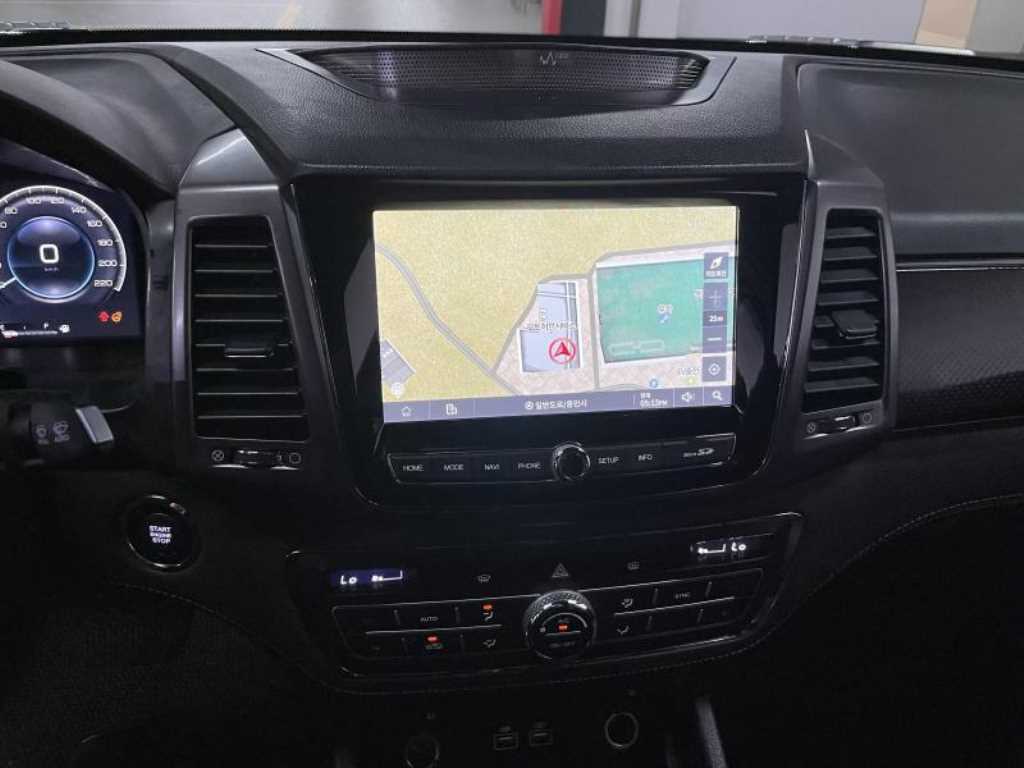 Ssangyong Rexton - Vista 10
