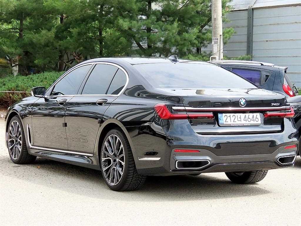 BMW 7 Series - Vista 3