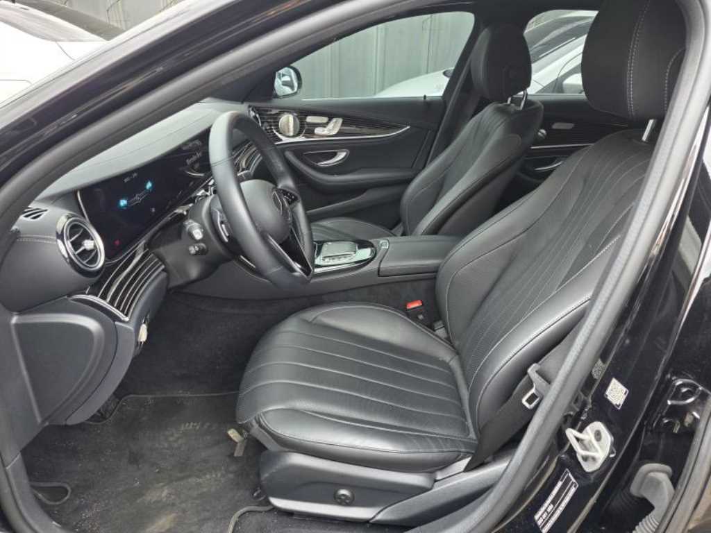 Mercedes Benz E class - Vista 5