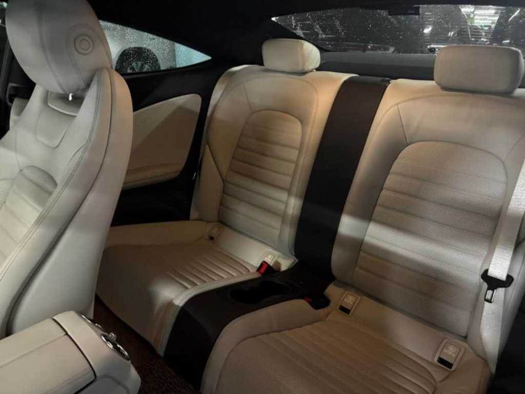 Mercedes Benz C Class 2017 Negro - Importación desde Corea - HF Imports Iquique - Foto 16