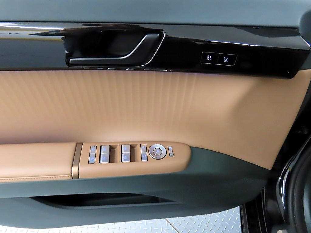 HYUNDAI Grandeur - Vista 11