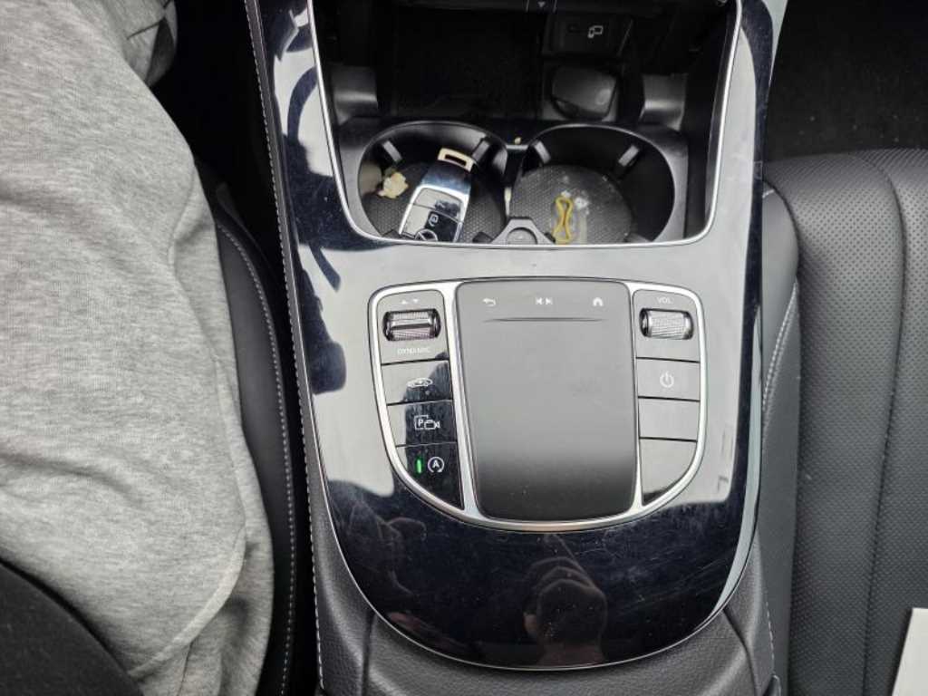 Mercedes Benz E class 2023 Negro - Importación desde Corea - HF Imports Iquique - Foto 13