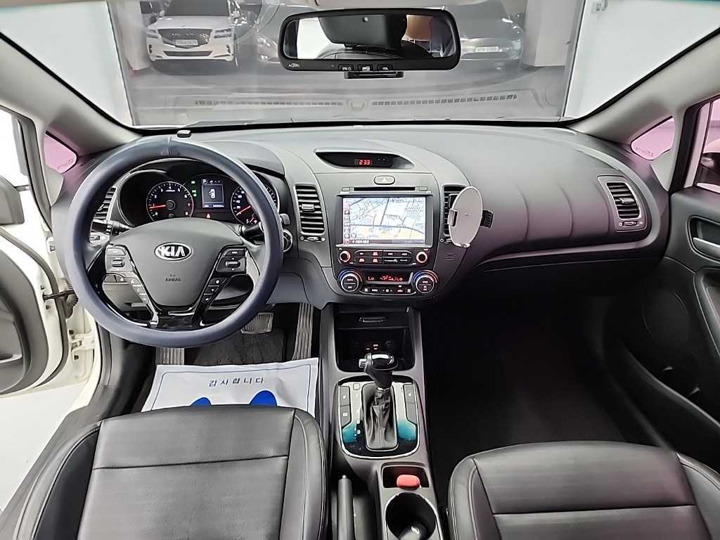 KIA K3 - Vista 7