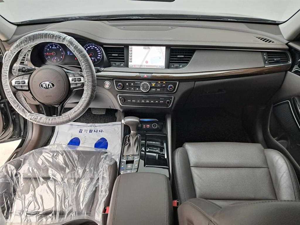 KIA K7 - Vista 6