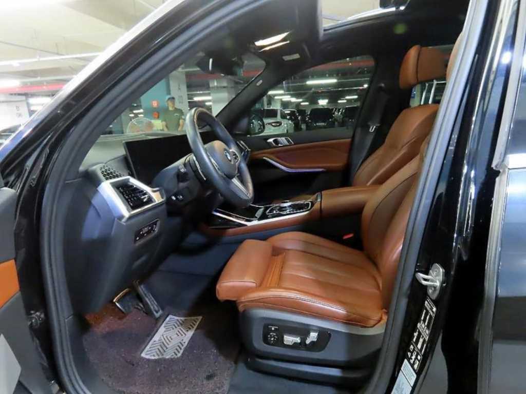 BMW X7 - Vista 6