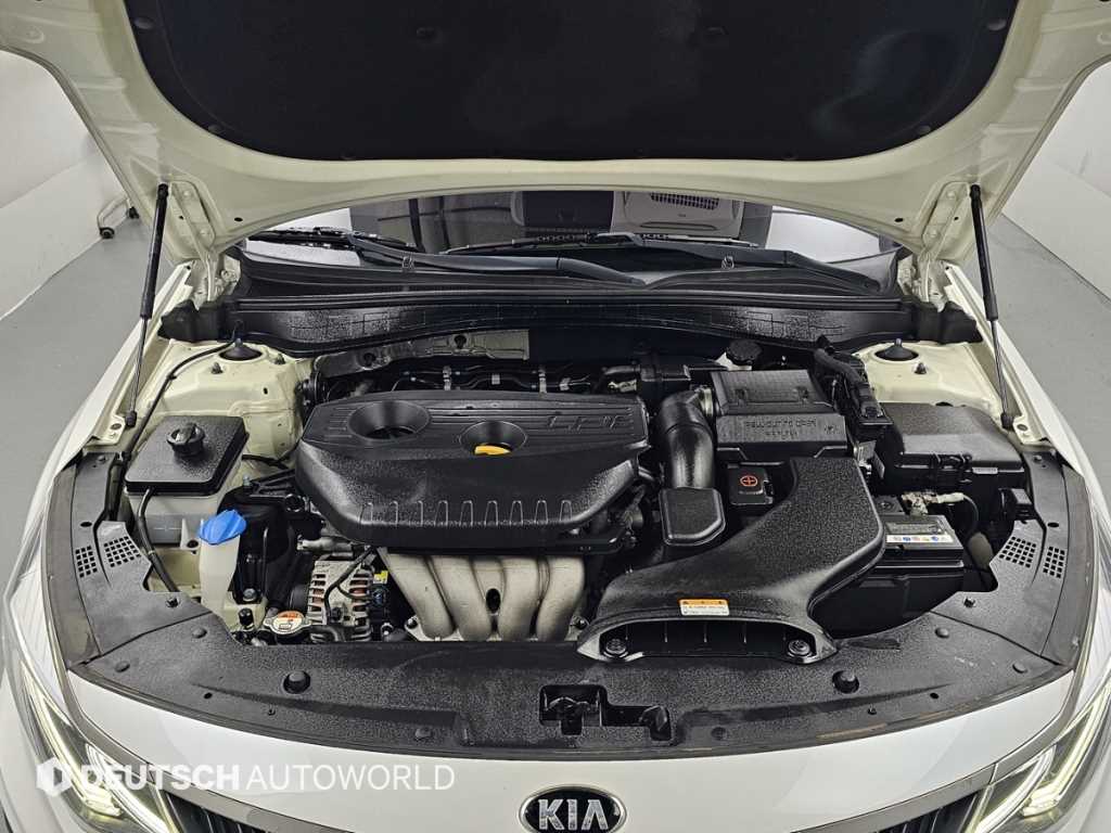 KIA K5 - Vista 6