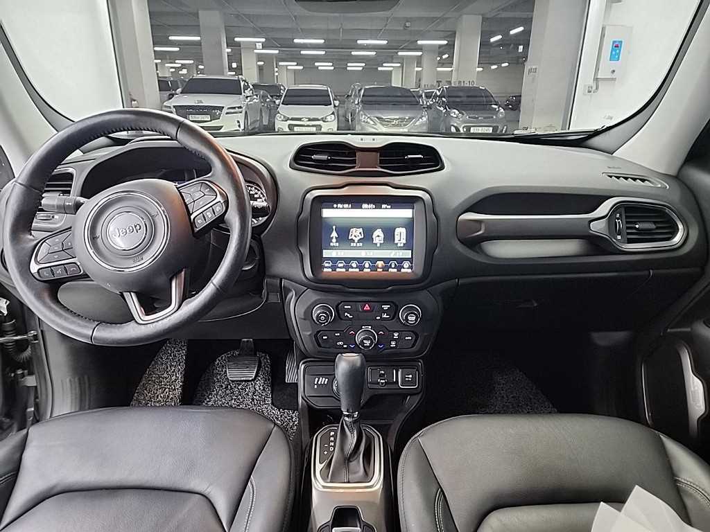 Jeep Renegade - Vista 7