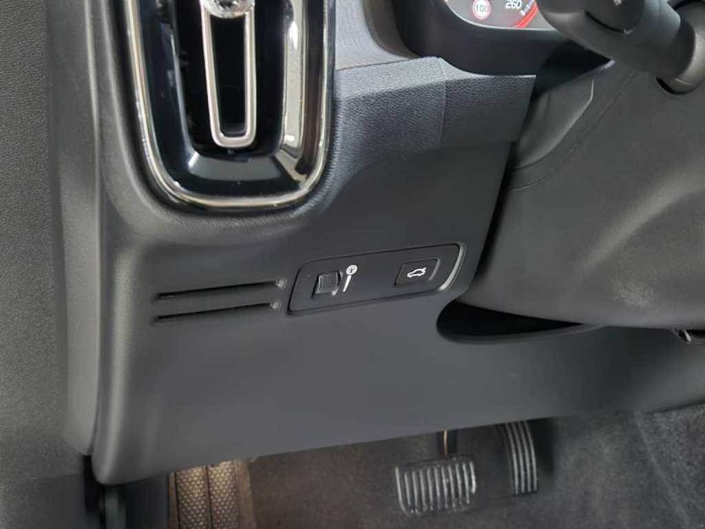 Volvo XC40 - Vista 9