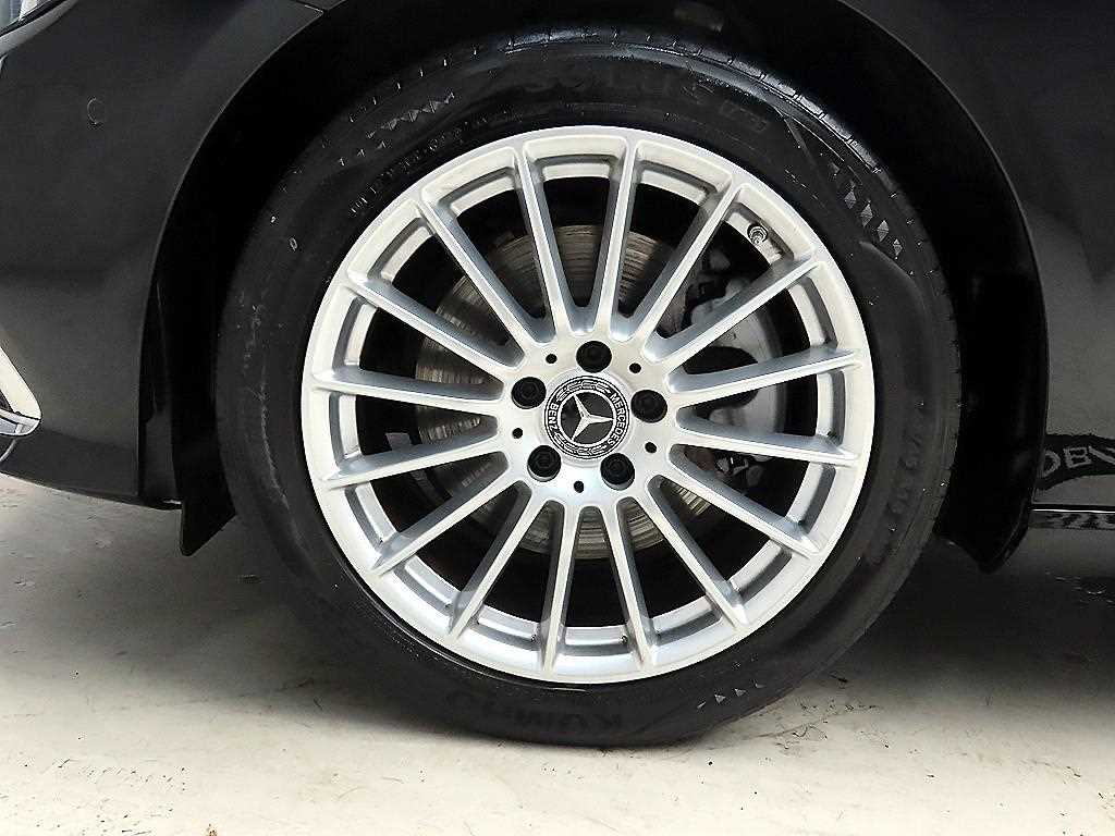 Mercedes Benz E class 2021 Negro - Importación desde Corea - HF Imports Iquique - Foto 20