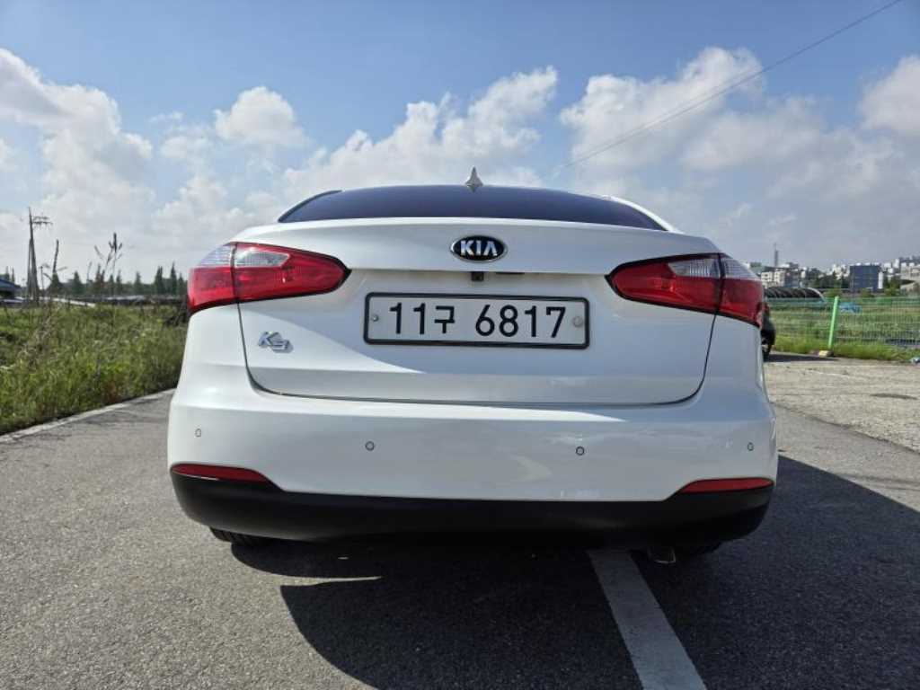 KIA K3 - Vista 5