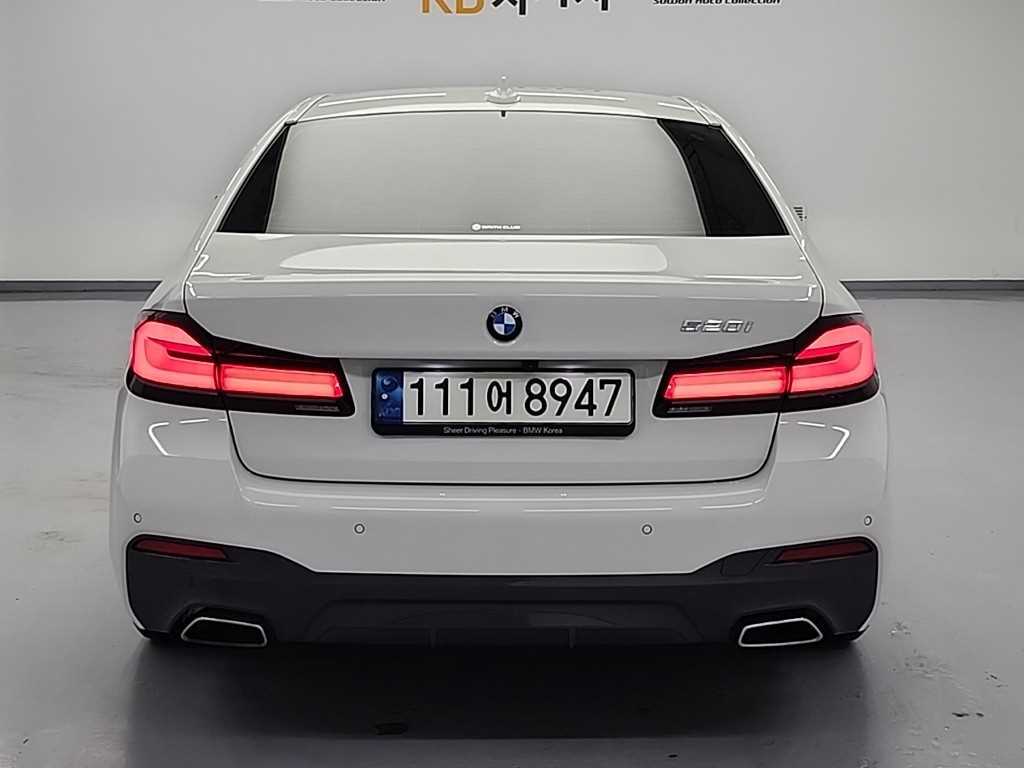 BMW 5 Series - Vista 3