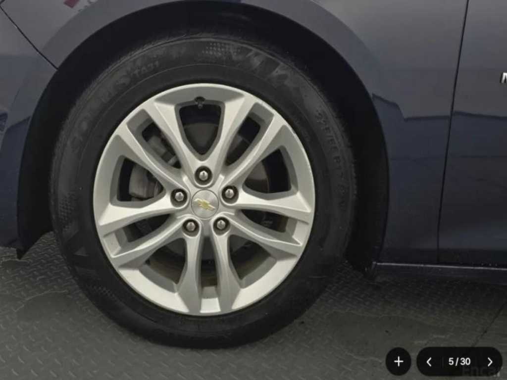 Chevrolet Malibu - Vista 10