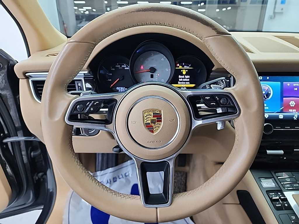 Porsche Macan - Vista 9