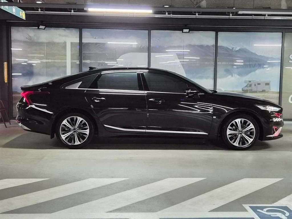 KIA K8 - Vista 3