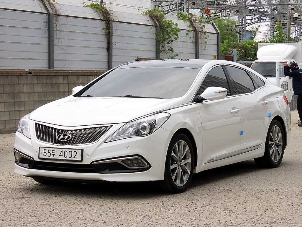 HYUNDAI Grandeur - Vista 2