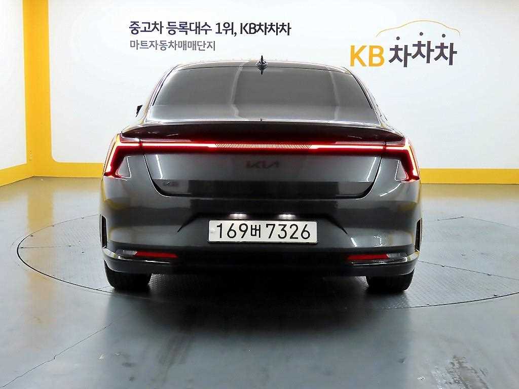 KIA K8 - Vista 3