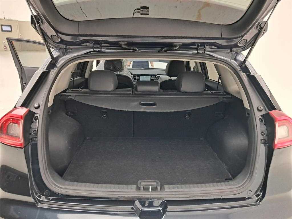 KIA Niro 2018 Negro - Importación desde Corea - HF Imports Iquique - Foto 17