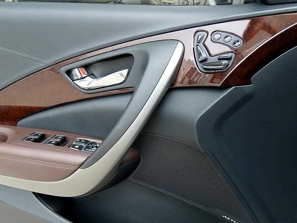 HYUNDAI Grandeur - Vista 11