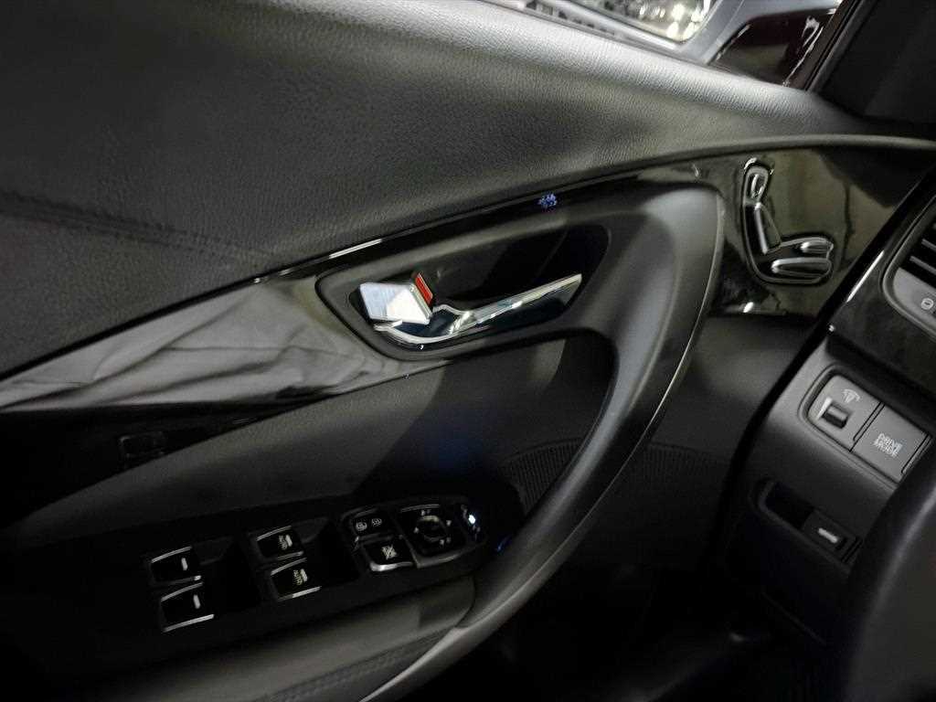 HYUNDAI Grandeur - Vista 9