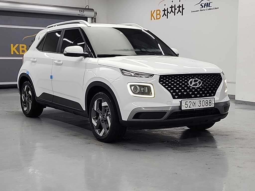 HYUNDAI Venue - Vista 4