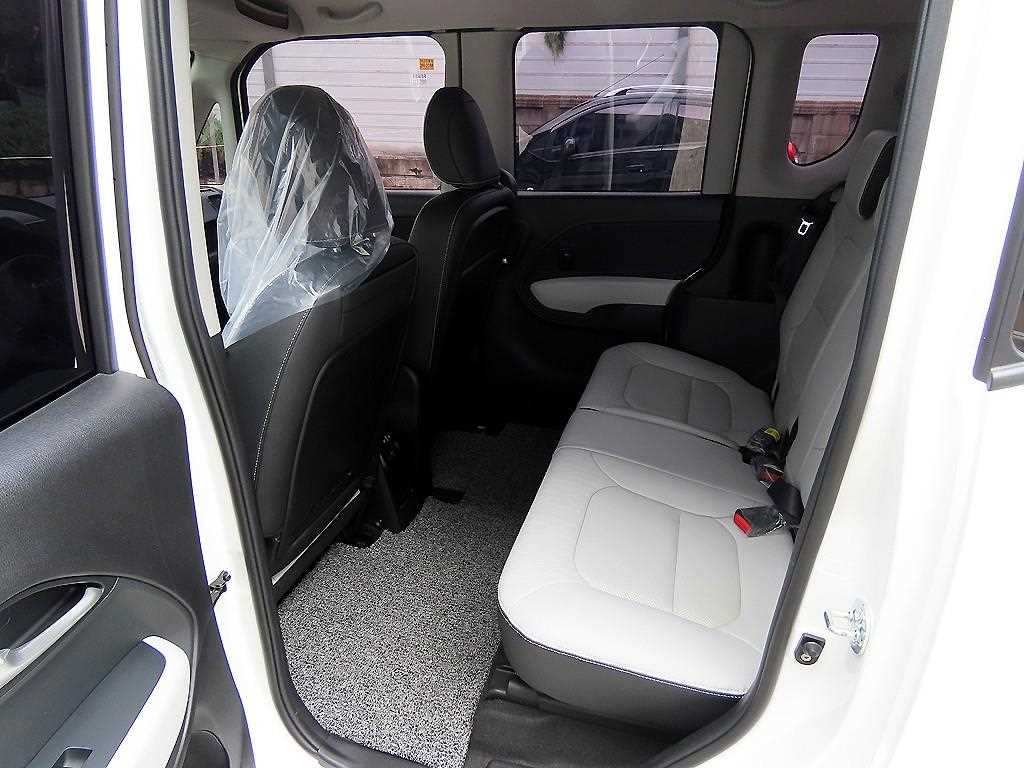 KIA Ray - Vista 6