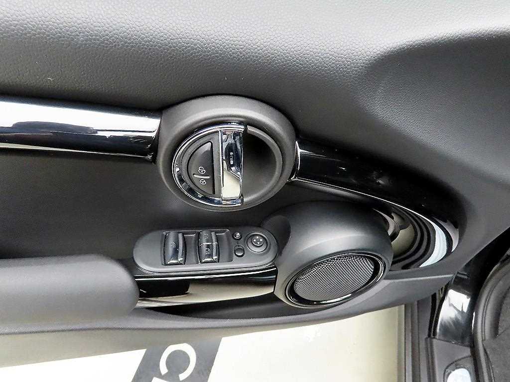 Mini Cooper Convertible - Vista 11