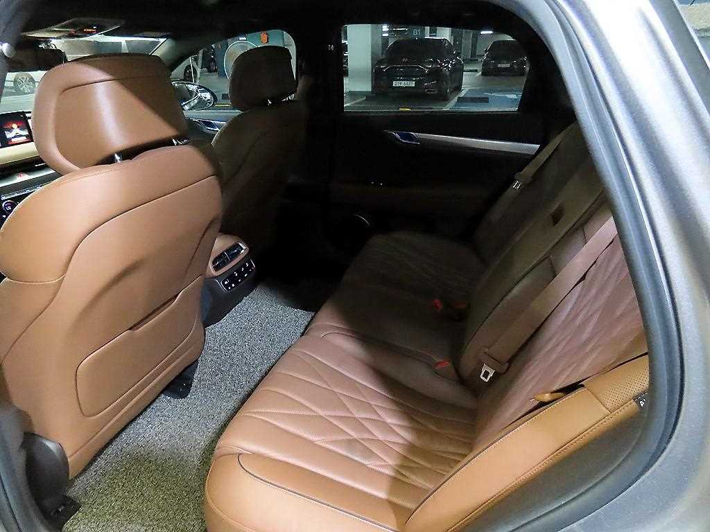 Genesis G80 - Vista 7