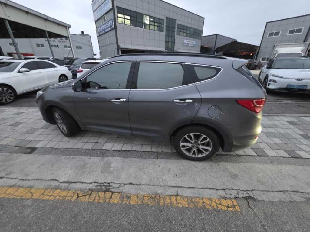 HYUNDAI Santa Fe - Vista 4