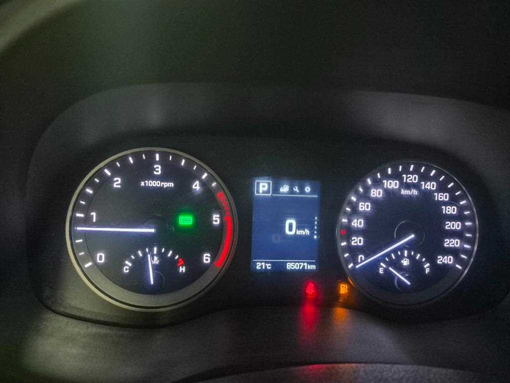 HYUNDAI Tucson 2017 Blanco - Importación desde Corea - HF Imports Iquique - Foto 13