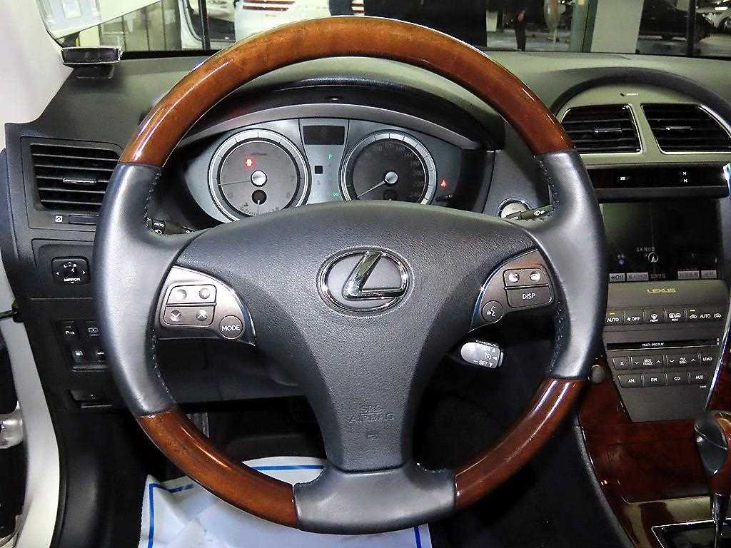 Lexus ES - Vista 8