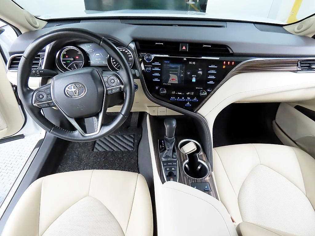 Toyota Camry - Vista 7