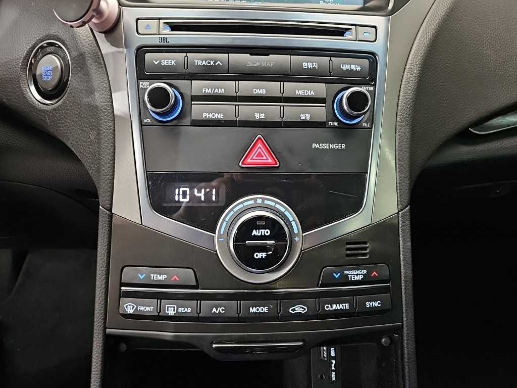 HYUNDAI Grandeur - Vista 10