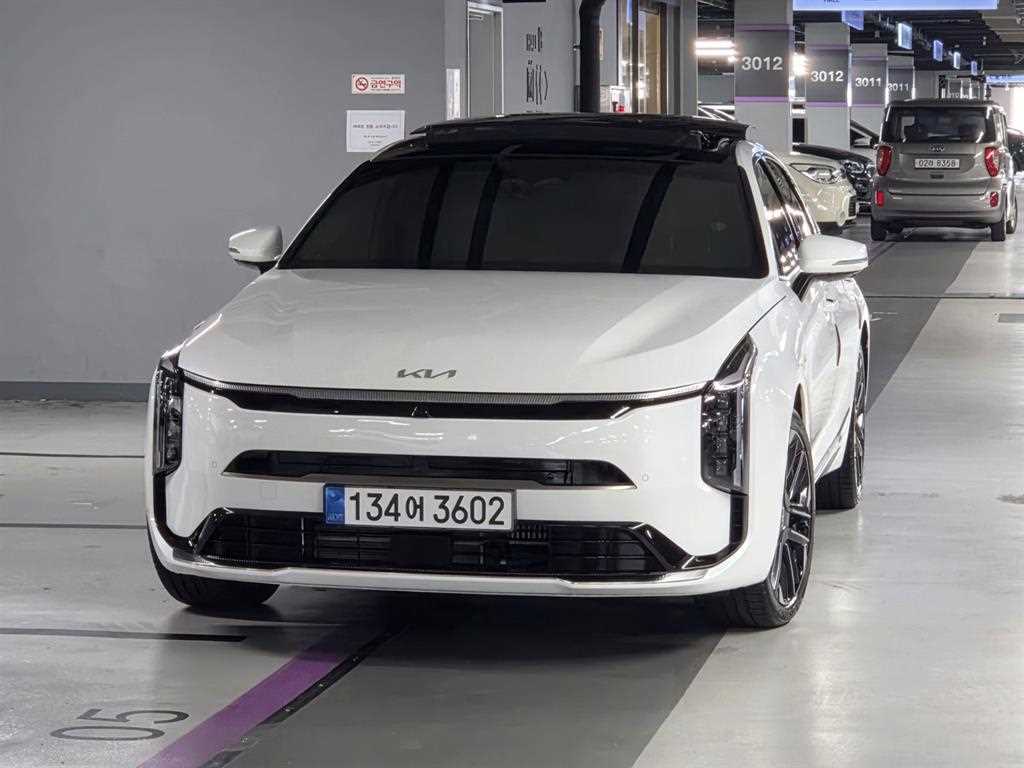 KIA K8 - Vista 3